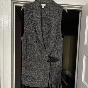 Gray Knit Sleeveless Vest